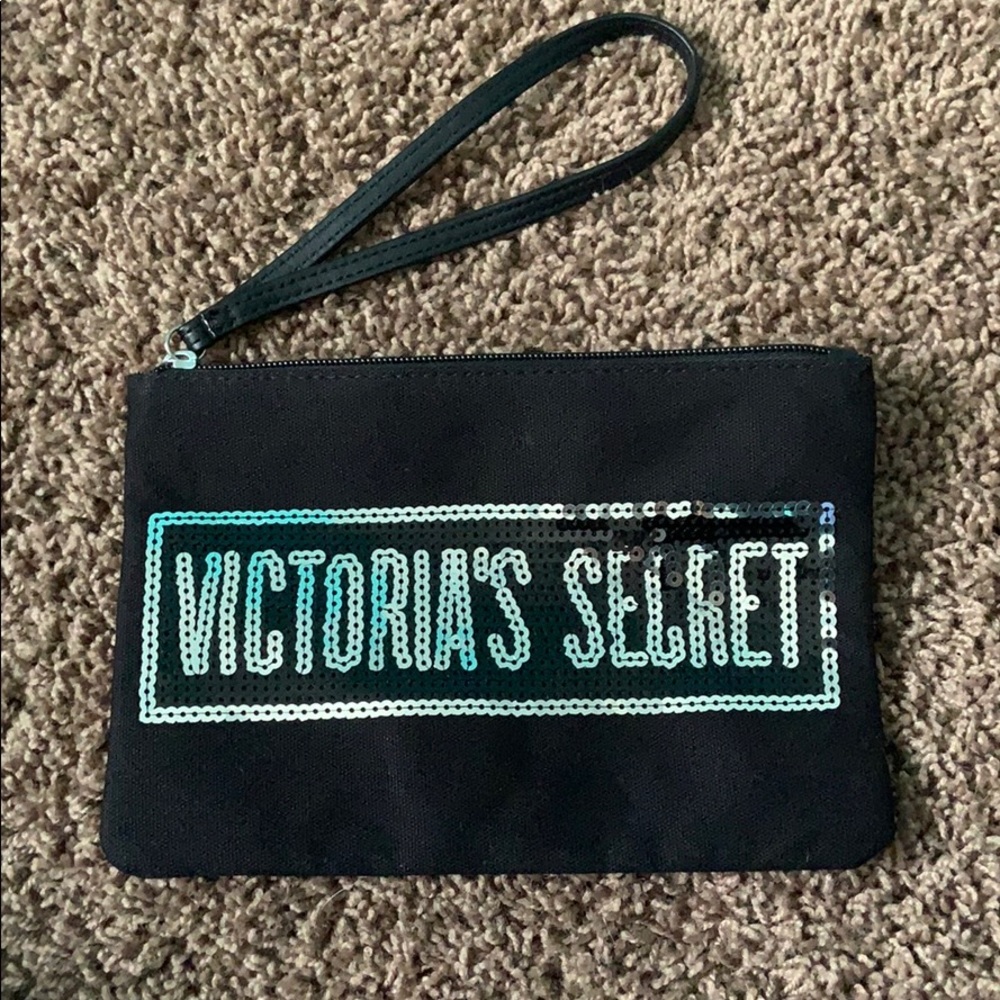 Wristlet